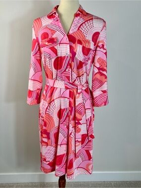 J. McLaughlin Brynn Retro Pink Print V-Neck Button Up Belted Dress M NWOT